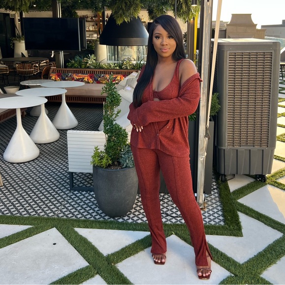 Meet your Posher, Deziraye - Picture 3 of 3